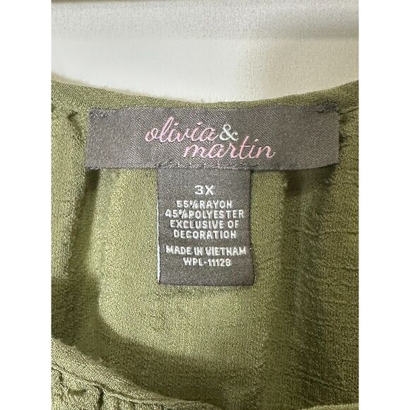 Olivia & Martin Women's BOHO Plus Size 3X Peasant Blouse Embroidered Sleeves - Picture 2 of 4